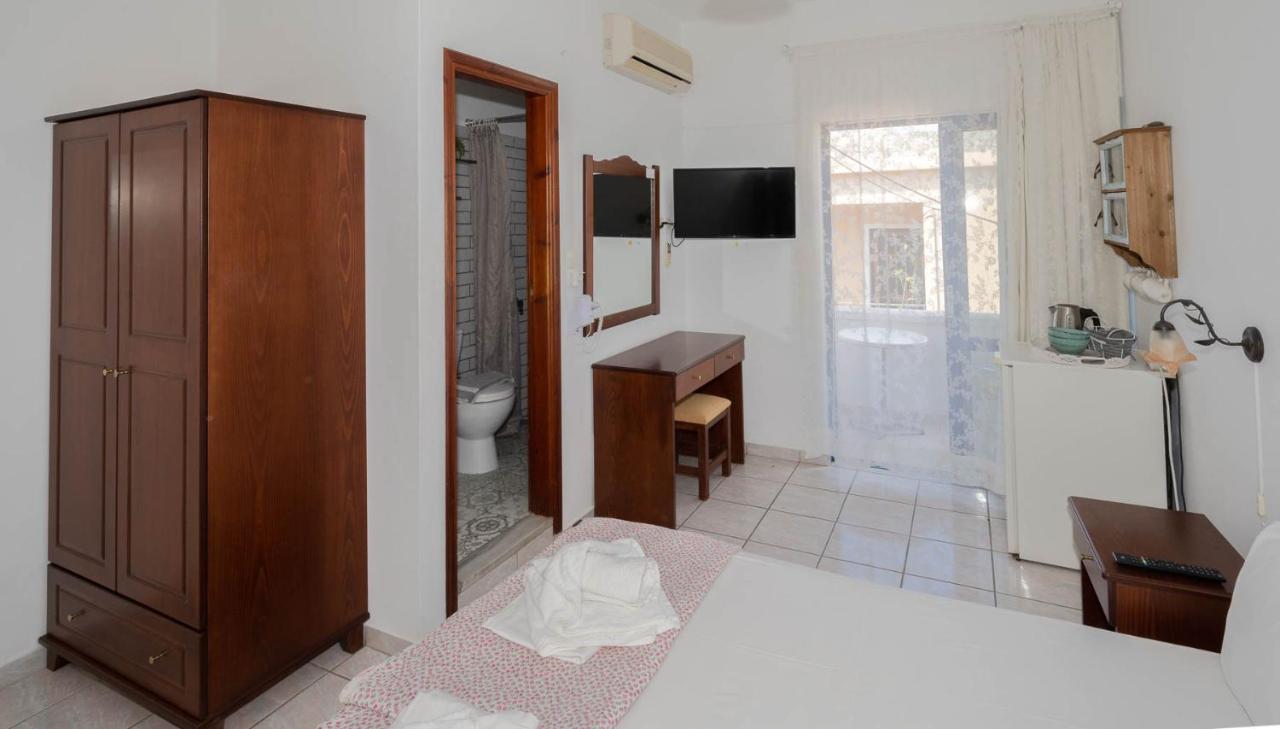 Aparthotel Maria'S Hotel